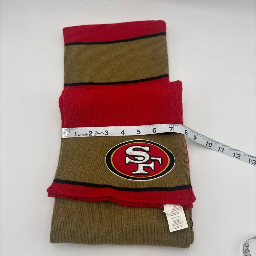 Forever Collectibles‎ Red and Gold Scarf
